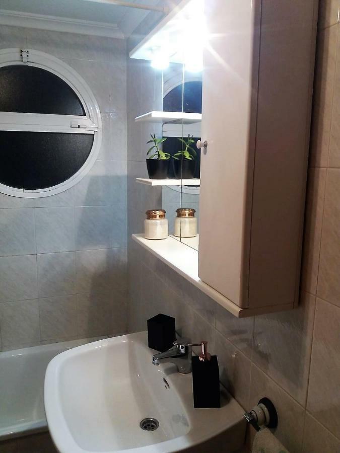 Amazing Sunny Flat With Balcony Pool Two Mins From The Beach Torrevieja Exterior photo